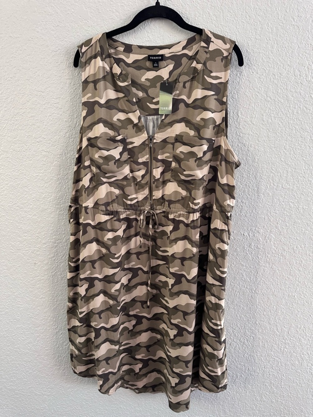 Torrid NWT Camo Zip Front Shirt Dress Size 1X Drawstring Waist Stretch Challis